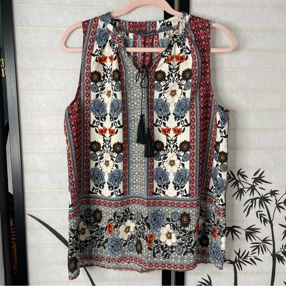 West Kei Womens Top Sz M Sleeveless V Neck Tassle Boho